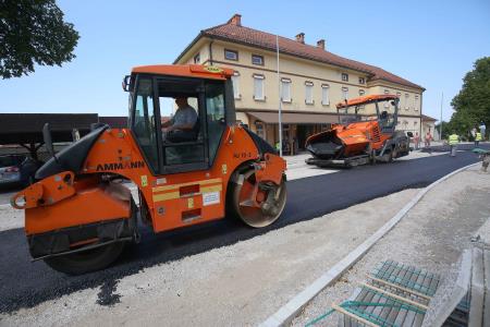 ASFALTIRANJE LJUBLJANSKE CESTE 02 FOTO LJUBO VUKELIČ